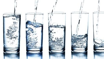 Сравнение фильтрованной воды с бутилированной
